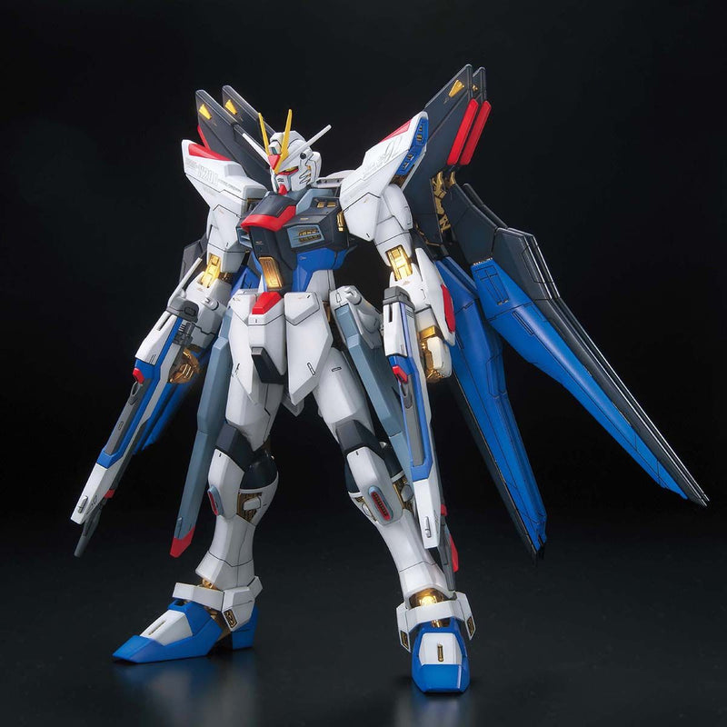 MG 1/100 Strike Freedom Gundam (Full Burst Mode)