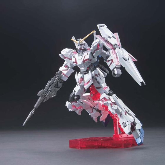 HGUC 1/144 Unicorn Gundam (Destroy Mode) TITANIUM FINISH