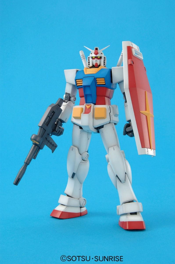 MG 1/100 Gundam RX-78-2 (Ver 2.0)