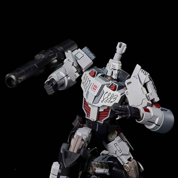 【海外限定品】flame toys 風雷模型　メガトロンIDW Flame Toys Megatron (IDW Autobot Ver.)